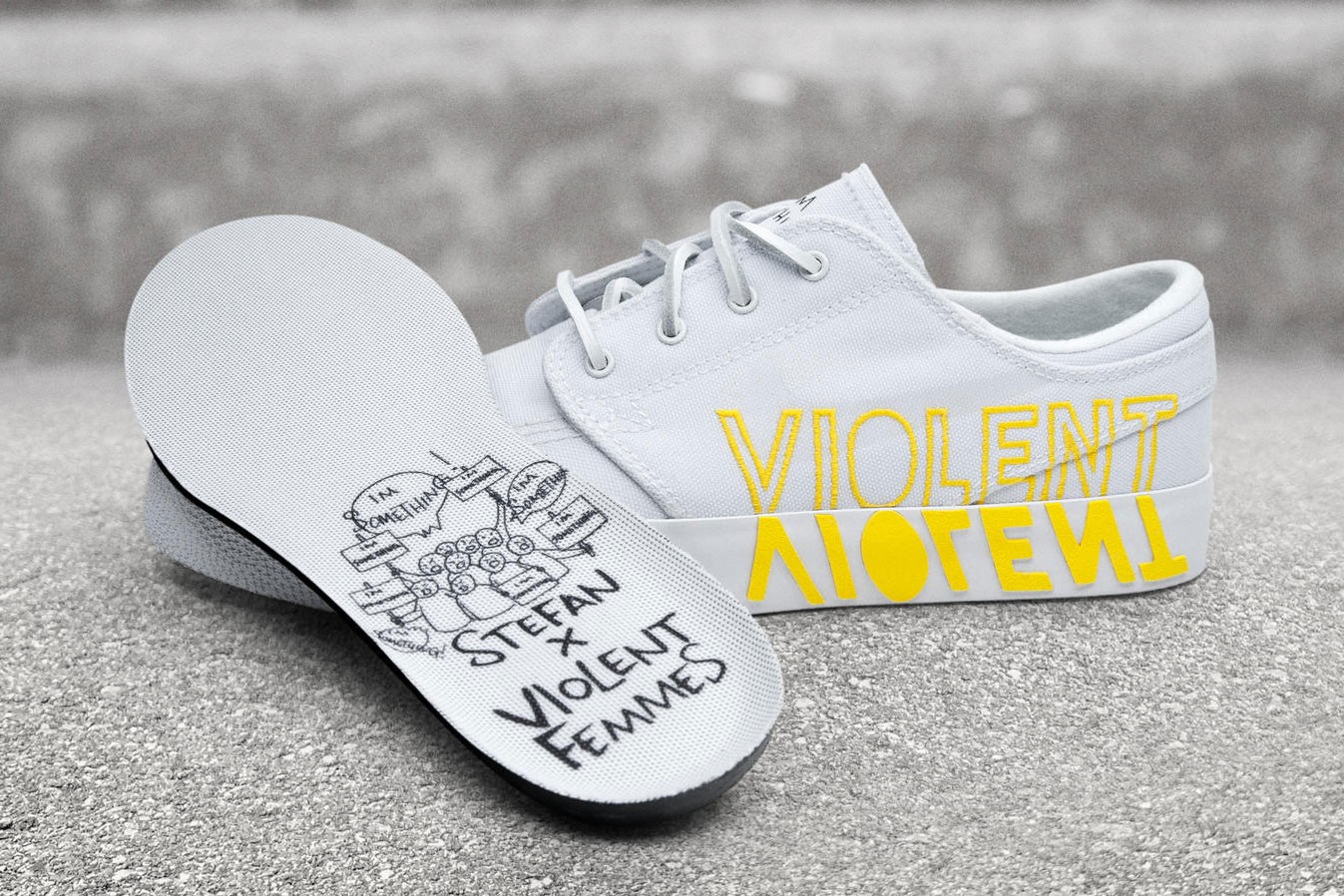 Nike SB Zoom Janoski "Violent Femmes"