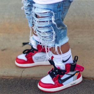 Sneaker a babának, aminek lehet Apa és Anya jobban örül :D
