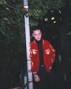 Nem csak tracksuit van a szekrényben