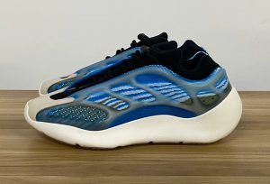 adidas Yeezy 700 V3 ARZARETH