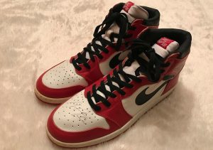 Air Jordan 1 Chicago 1985