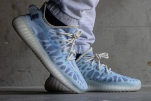 adidas YEEZY BOOST 350 V2 "Mono Ice" és "Mono Clay"